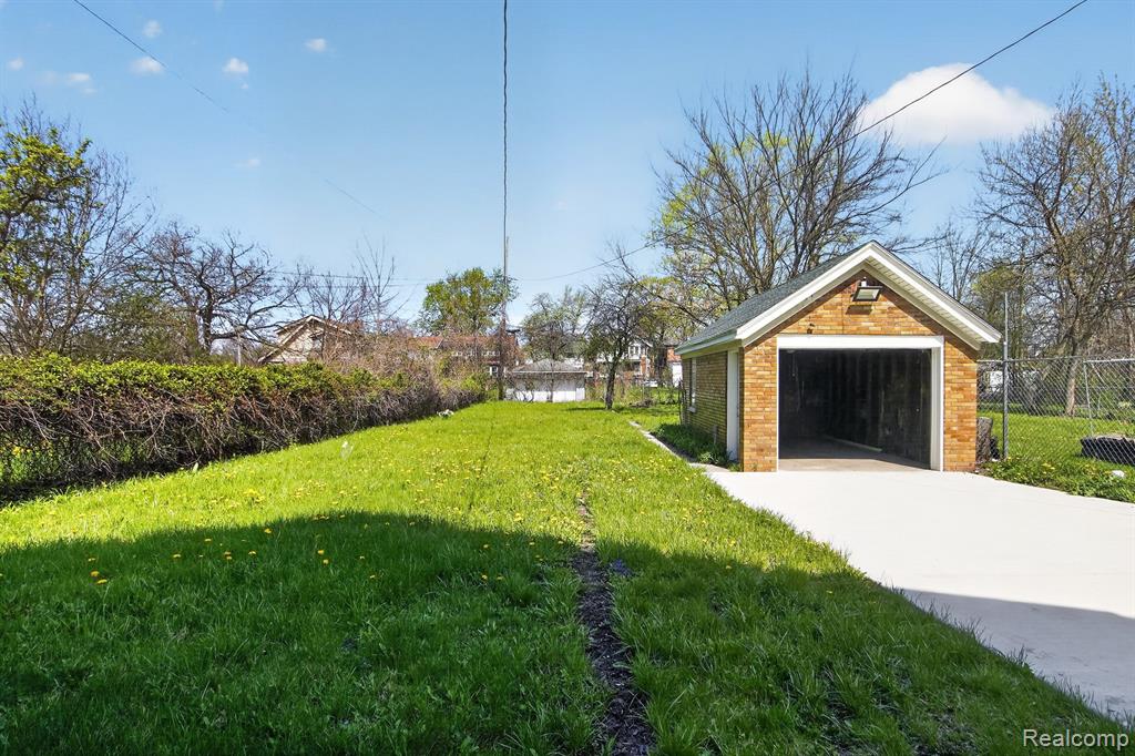 2534 Lamothe Street, Detroit, MI 48206 — Photo 42