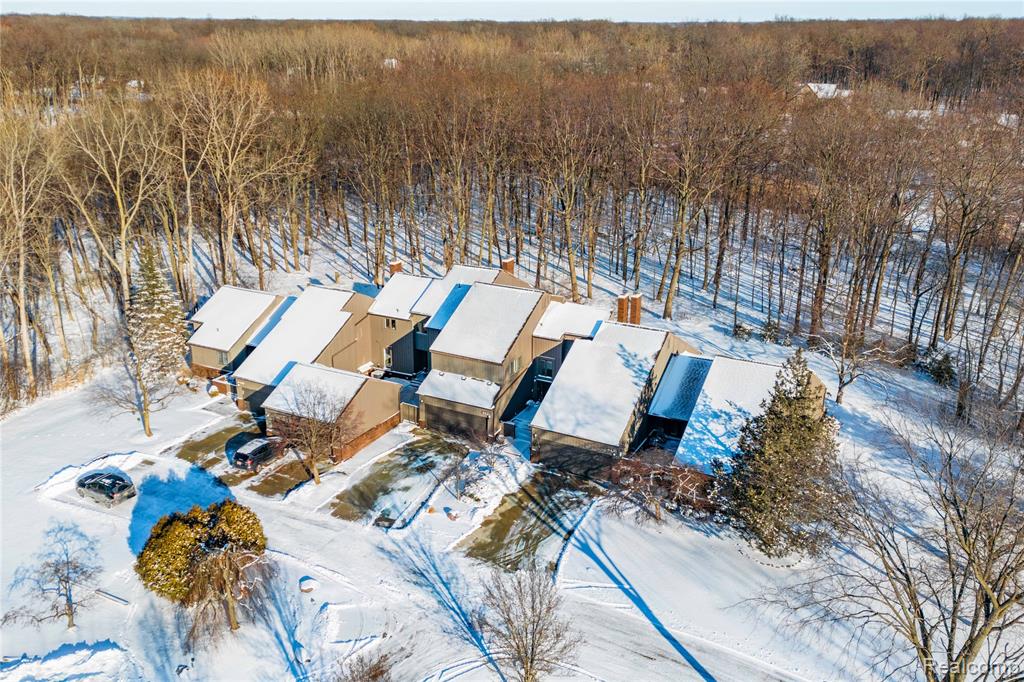 9422 Hawthorne Glen Drive, Grosse Ile, MI 48138 — Photo 7