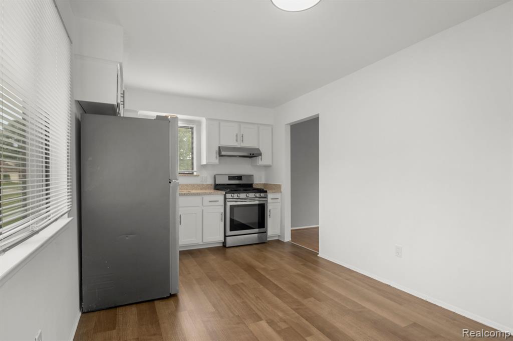 1670 WILLARD Drive, Canton, MI 48187 — Photo 15