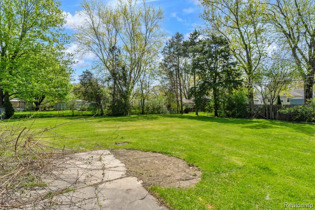 18792 Old Homestead Drive, Harper Woods, MI, 48225