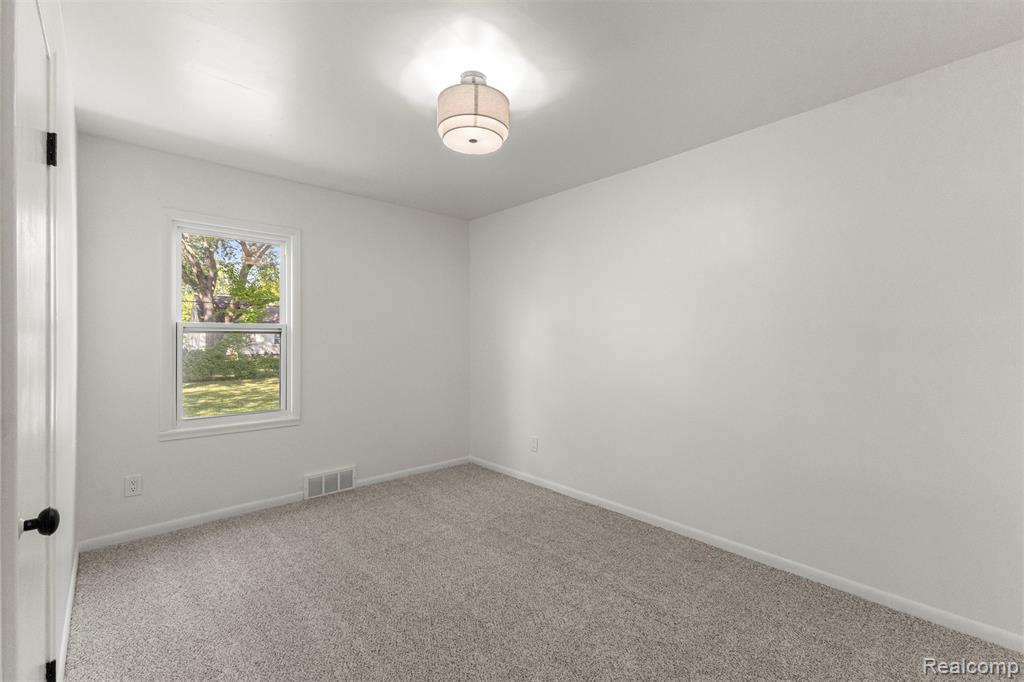 5925 Gilman Street, Garden City, MI — Photo 19