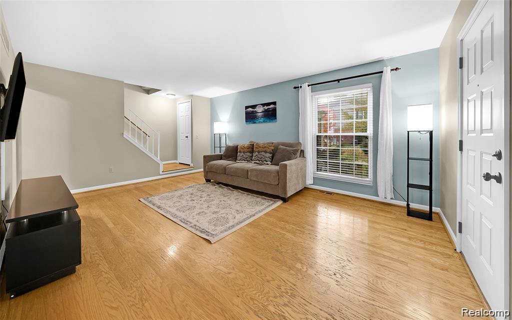 44167 Providence Drive, 326, Clinton Twp, MI 48038 — Photo 5