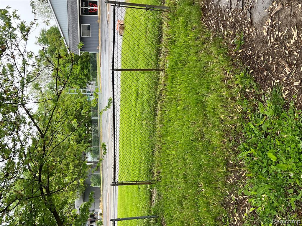 4172 Fenton Road, Flint, MI 48507 — Photo 6