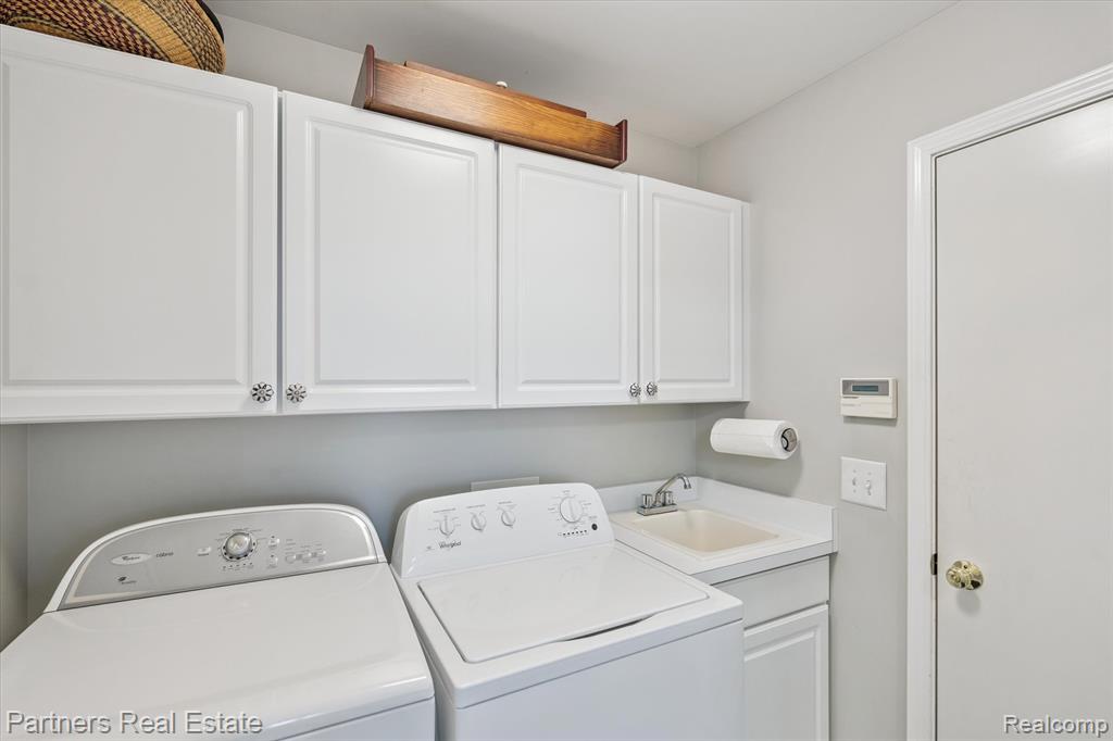 4757 Roundtree Drive, Brighton, MI 48116 — Photo 35