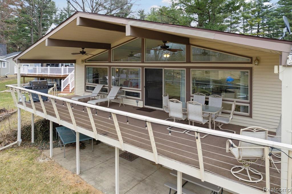 231 PINE HILL LAKE Drive, Horton, MI 49246 — Photo 54