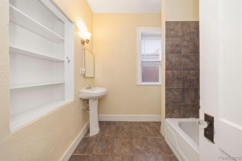 5336 Beaubien Street, Detroit, MI 48202 — Photo 27
