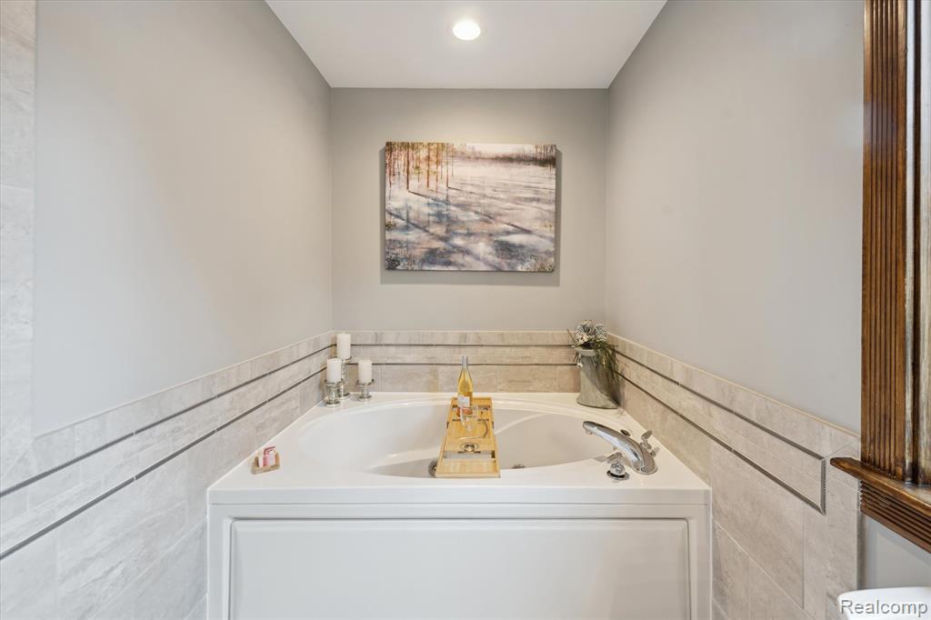 11247 Roberts Road, Stockbridge, MI 49285 — Photo 28