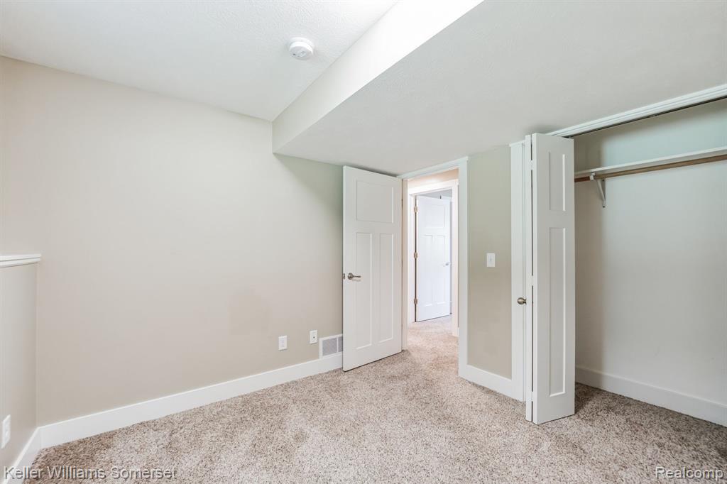 208 PARKVIEW Drive, Kingsley, MI 49649 — Photo 11