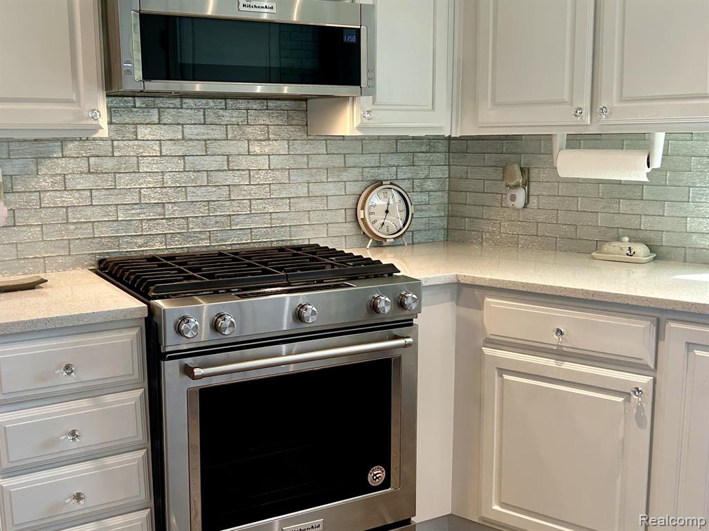 9831 Kress Road, Pinckney, MI 48169 — Photo 9