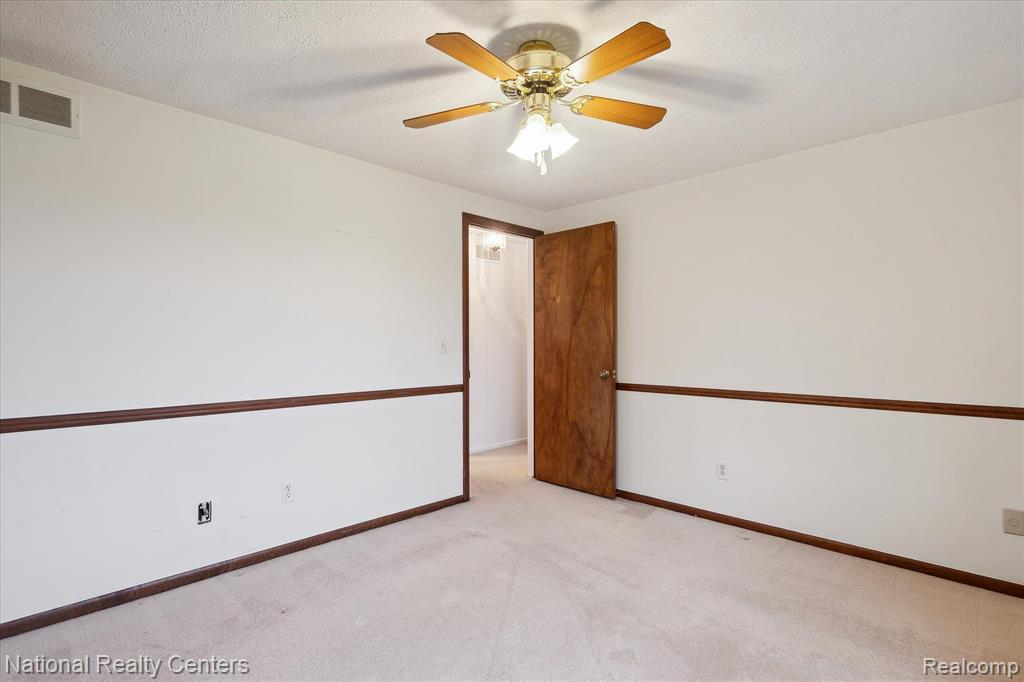 41250 Appleby Court, Northville, MI 48168 — Photo 35