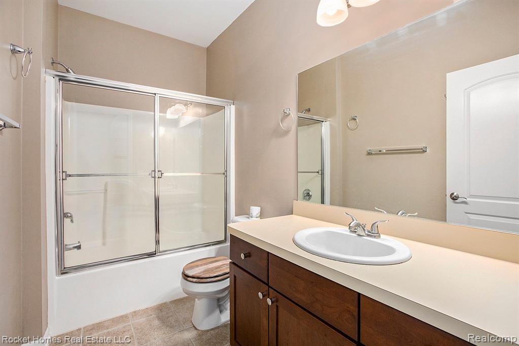 2956 Hunley Drive, Ann Arbor, MI 48105 — Photo 16