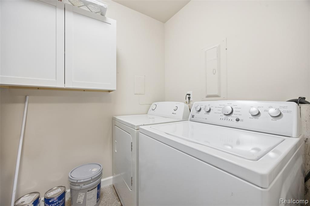39826 Village Wood Circle, Novi, MI — Photo 5