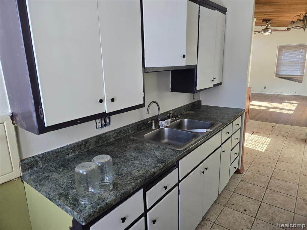 6302 Springdale Boulevard, Grand Blanc, MI 48439 — Photo 15