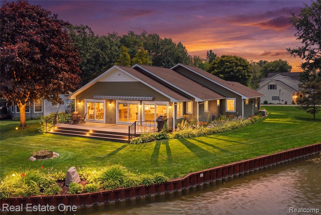 2939 Tamarack Lake Drive, Pinckney, MI 48169 — Photo 34
