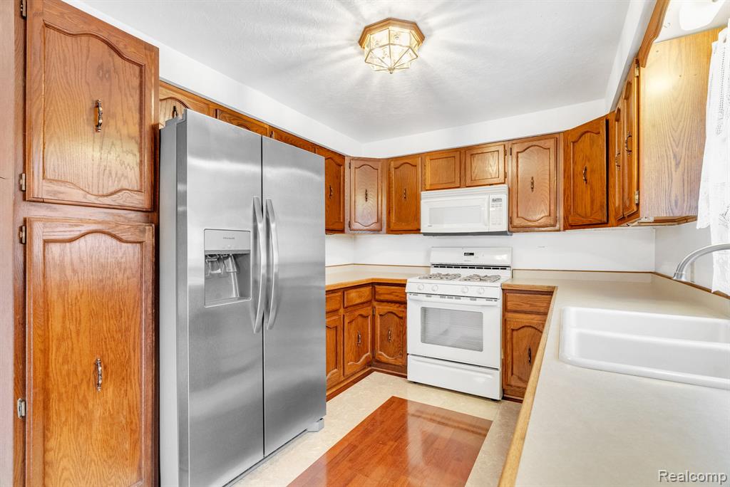 2650 Alger Road, Port Huron, MI 48060 — Photo 17