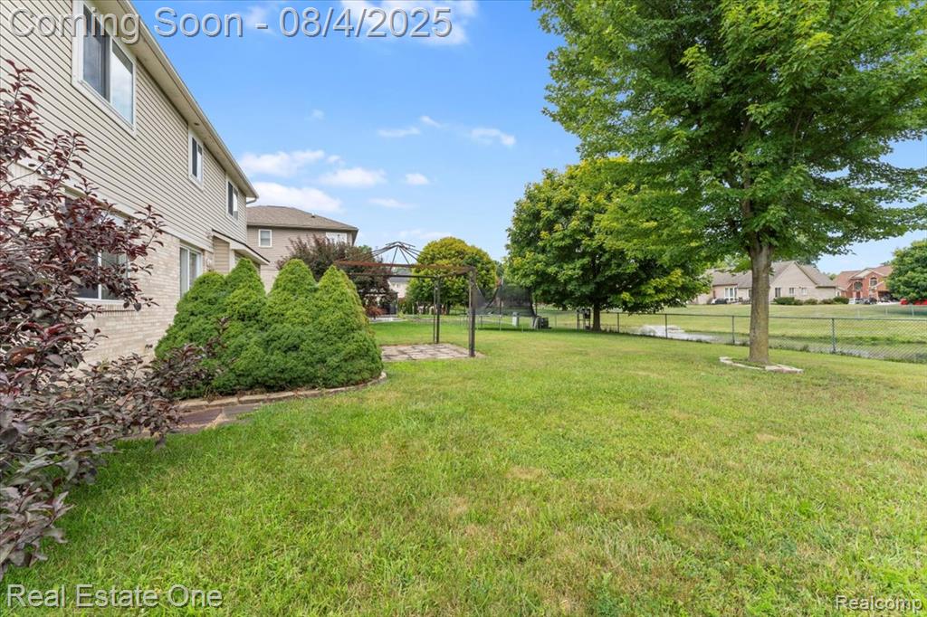 8915 Continental Drive, Taylor, MI 48180 — Photo 28