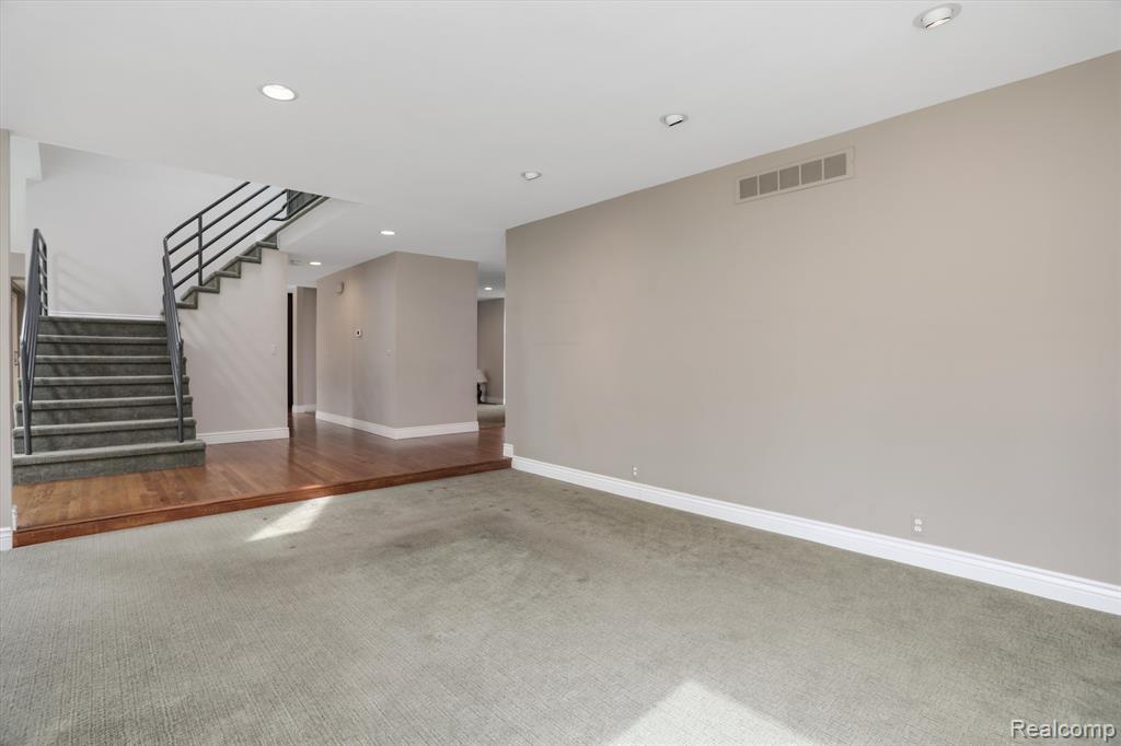 53652 BUCKINGHAM, Shelby Twp, MI 48316 — Photo 13