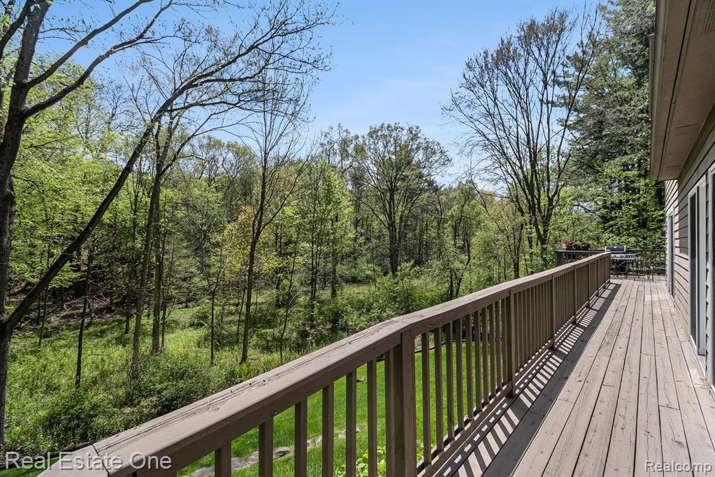 975 PINE NEEDLE Trail, Rochester, MI 48306 — Photo 26