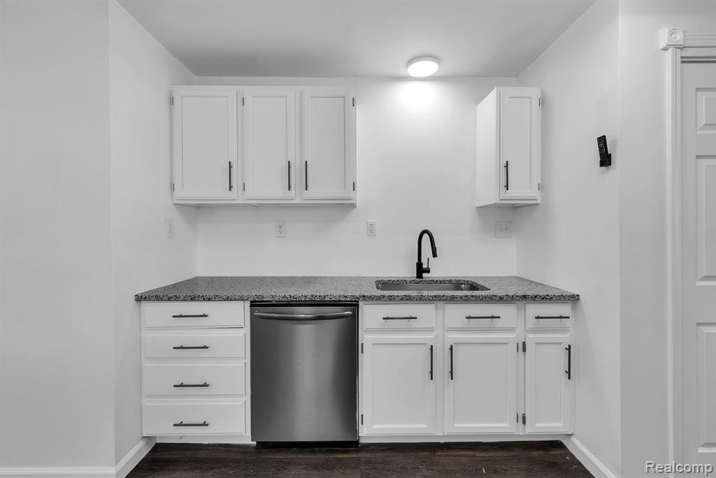 8029 Roosevelt Street, Taylor, MI 48180 — Photo 15