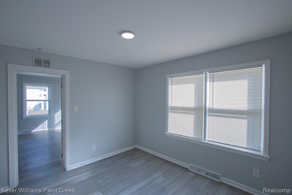 8493 Jewett Avenue, Warren, MI 48089 — Photo 6