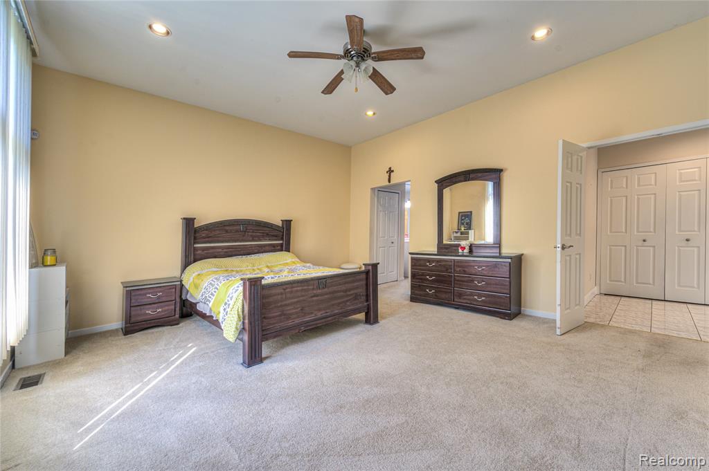 6460 Charles Drive, West Bloomfield, MI — Photo 31