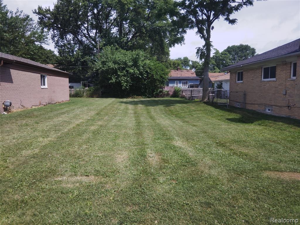 8275 Cadillac Avenue, Warren, MI 48089 — Photo 3