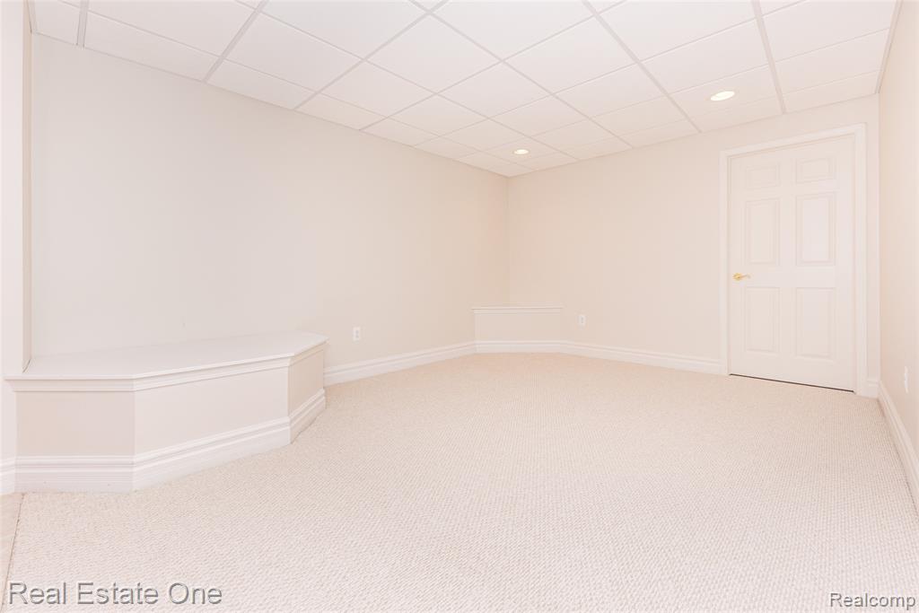 26610 Valhalla Drive, Farmington Hills, MI 48331 — Photo 59