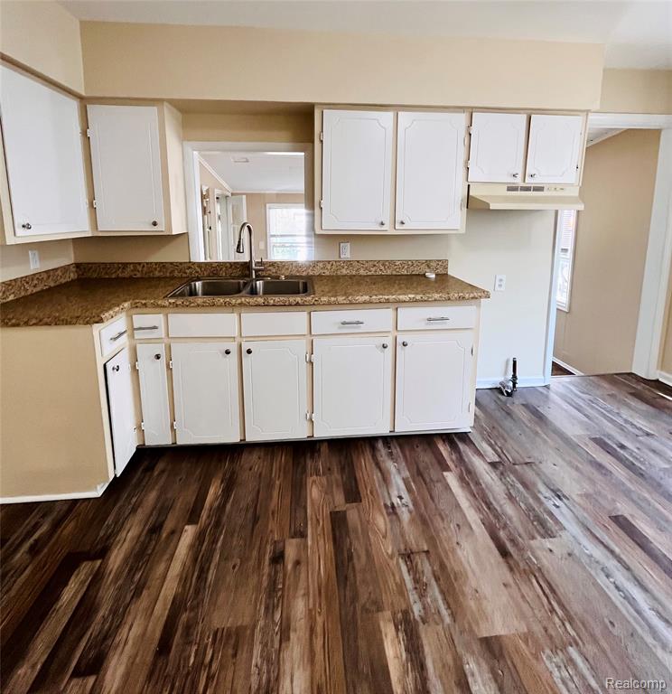 618 W Austin Avenue, Flint, MI 48505 — Photo 5