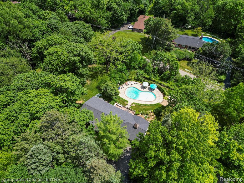 4383 Pine Tree Trail, Bloomfield Hills, MI 48302 — Photo 23
