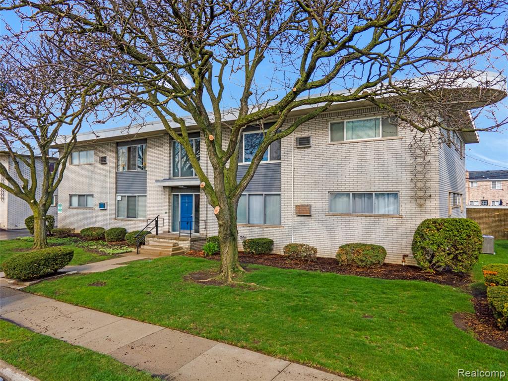 4820 Briarwood Avenue, 4, Royal Oak, MI 48073 — front exterior