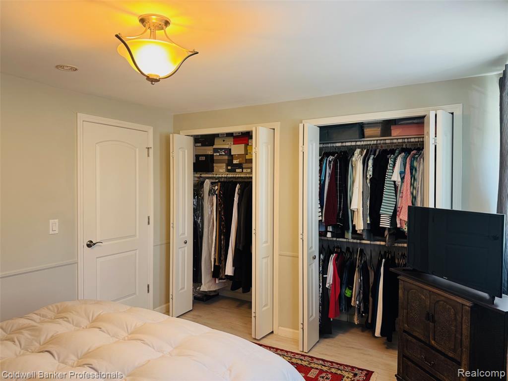 37021 E Aragona Drive, Clinton Twp, MI 48036 — Photo 16
