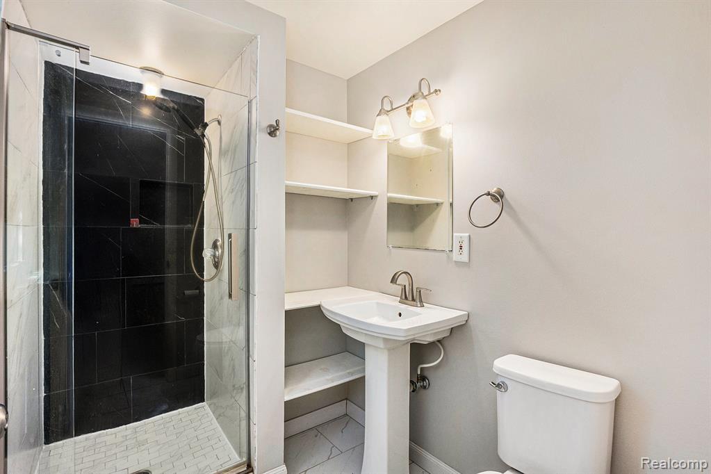 4516 Kevin Court, West Bloomfield, MI — Photo 22
