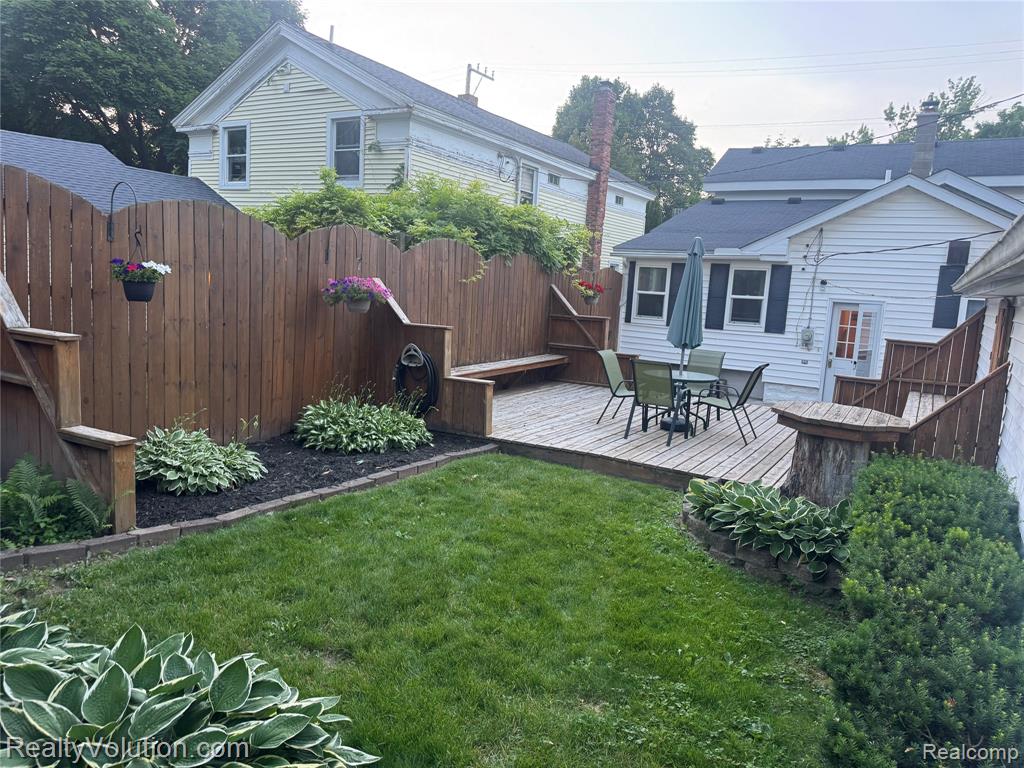 727 W Park Street, Lapeer, MI 48446 — Photo 29