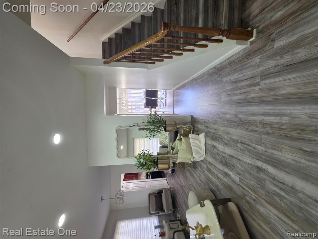 2898 Roundtree Drive, Troy, MI 48083 — Photo 9