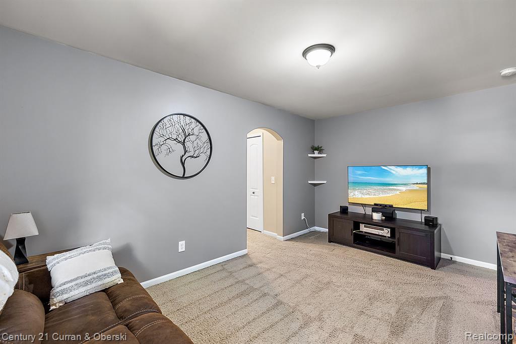 4574 CLIFFORD Road, Brighton, MI 48116 — Photo 38