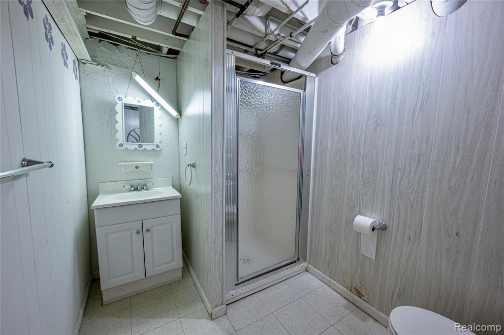 21660 Riverview Drive, Beverly Hills, MI 48025 — Photo 29