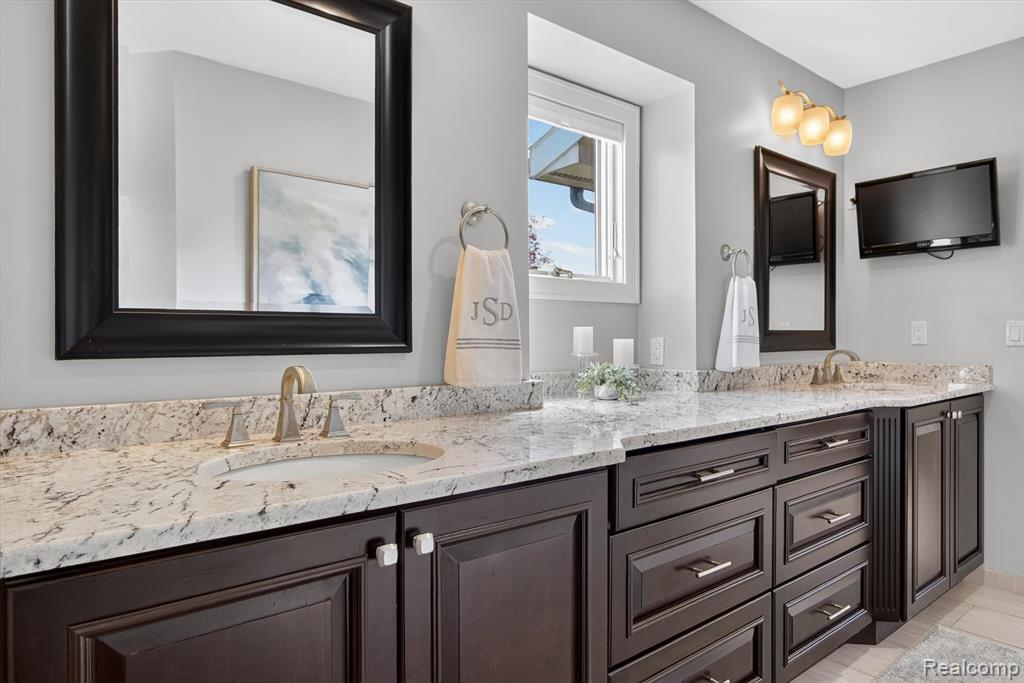 46099 Neeson Street, Northville, MI 48167 — Photo 18