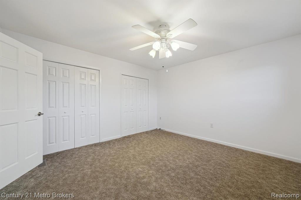 6452 E MAPLE Avenue, Grand Blanc, MI 48439 — Photo 20