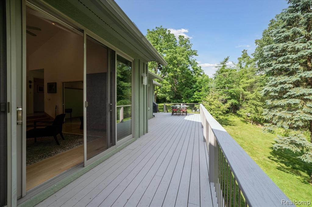 2172 Anns Way, Ann Arbor, MI 48105 — Photo 11