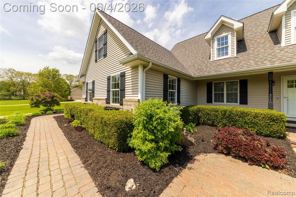 12621 Golden Oaks Drive, Milford, MI 48380 — Photo 26