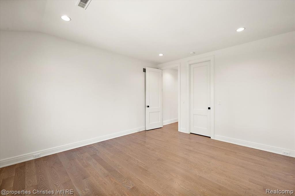 750 Kennebec Court, Bloomfield Hills, MI 48304 — Photo 57