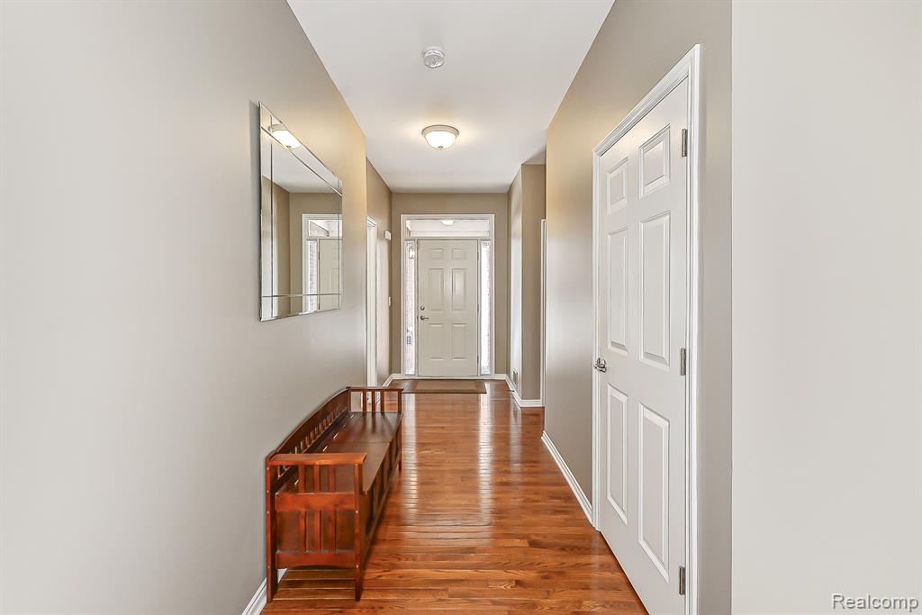 24624 ROSEMONT Drive, South Lyon, MI 48178 — Photo 2