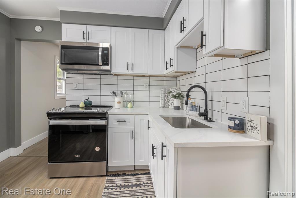 927 N LAFAYETTE Avenue, Royal Oak, MI 48067 — Photo 10