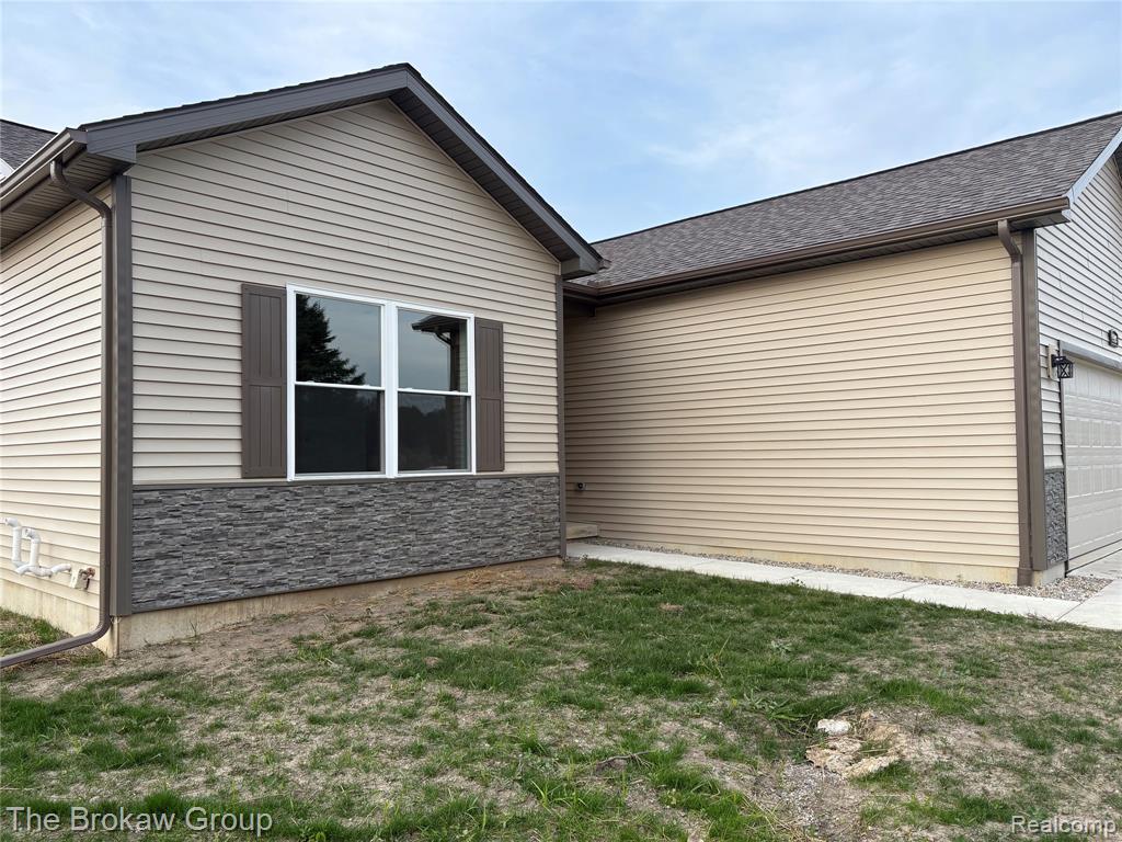 3369 Meadowridge Court, Davison, MI 48423 — Photo 3