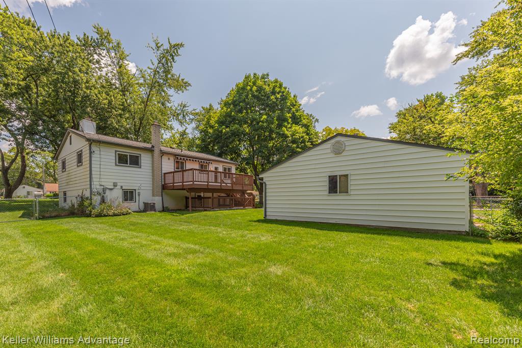 4460 Welland Drive, West Bloomfield, MI 48323 — Photo 28