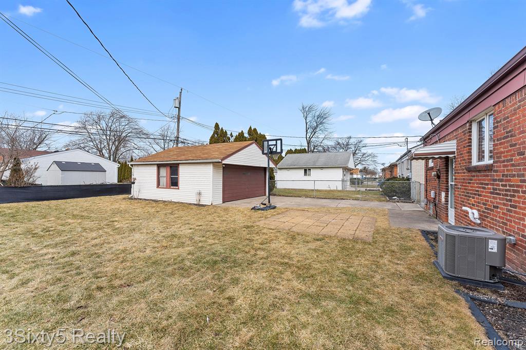 9914 FOX Avenue, Allen Park, MI 48101 — Photo 23