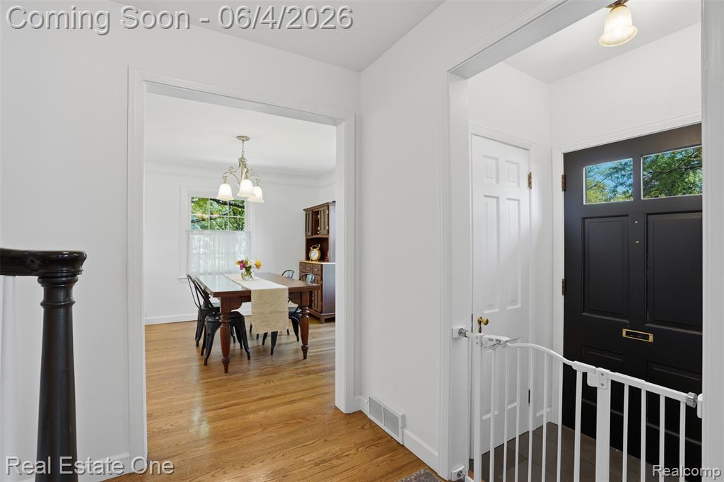 448 Allard Avenue, Grosse Pointe, MI 48236 — Photo 6