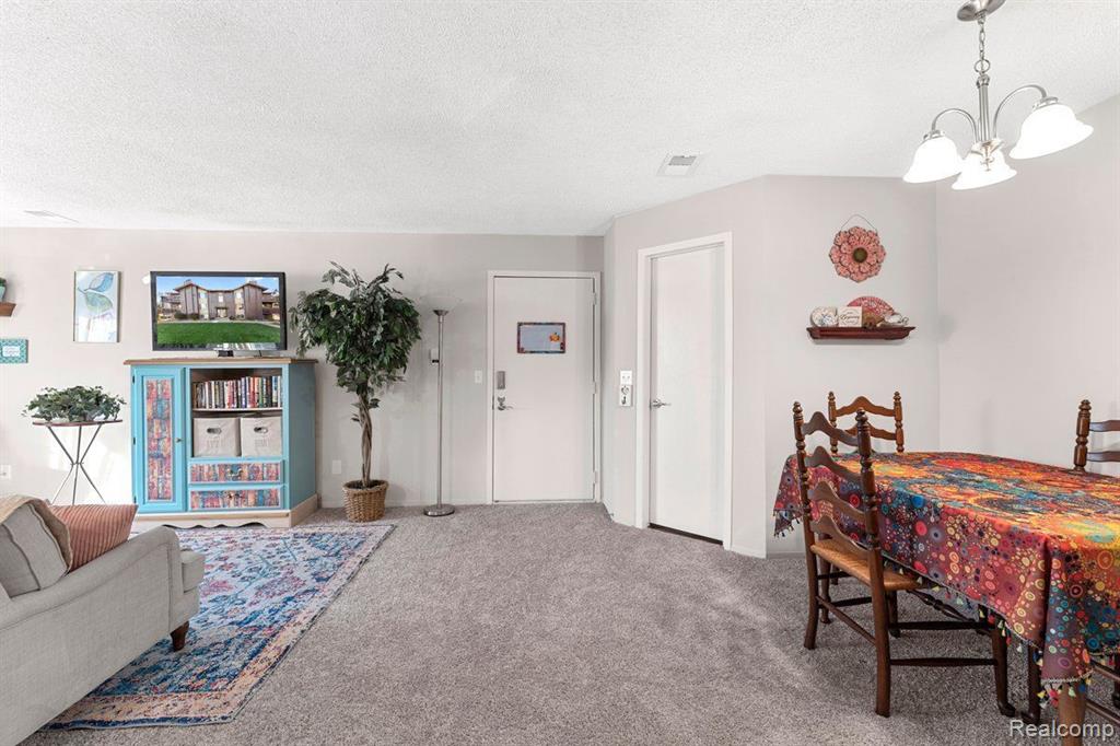 8365 PONTIAC LAKE Road, 11, White Lake, MI — Photo 12