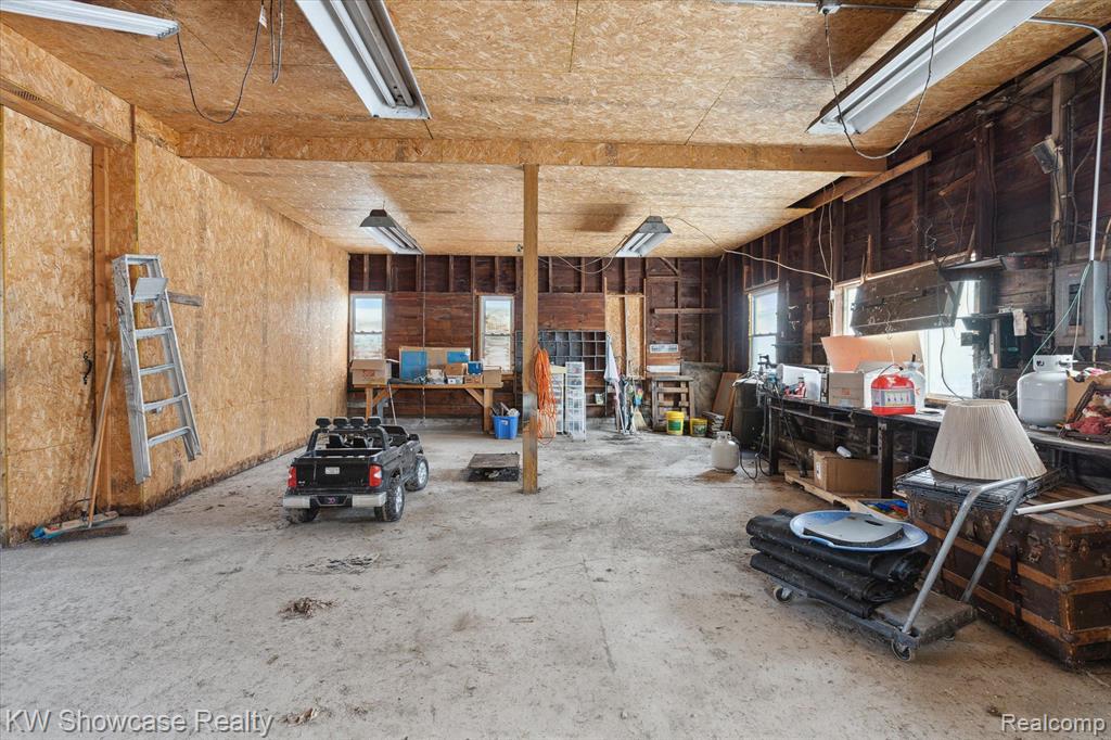 17011 LINCOLN Road, New Lothrop, MI 48460 — Photo 22