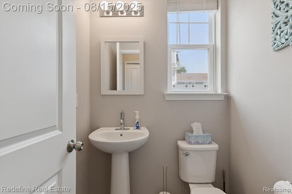 403 Jeff Keeton Drive, Hazel Park, MI 48030 — Photo 13